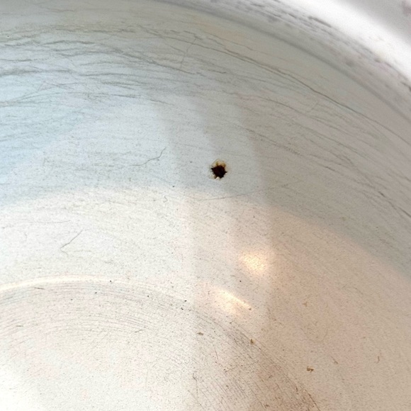 Tabletops Unlimited 1 Qt Enamelware Sauce Pan with Lid VTG. - Picture 8 of 8